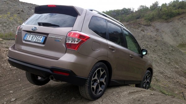 Subaru Forester Diesel Lineartronic със система X-Mode