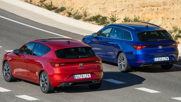 Leon не е чисто семеен автомобил, какъвто е например Skoda Octavia. Това може да е плюс. След като закарате децата на училище, можете (почти) да се изкефите, че шофирате готин хеч-бек.