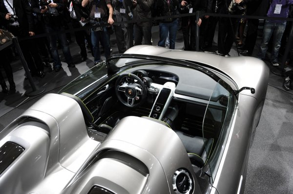 Porsche 918 Spyder concept