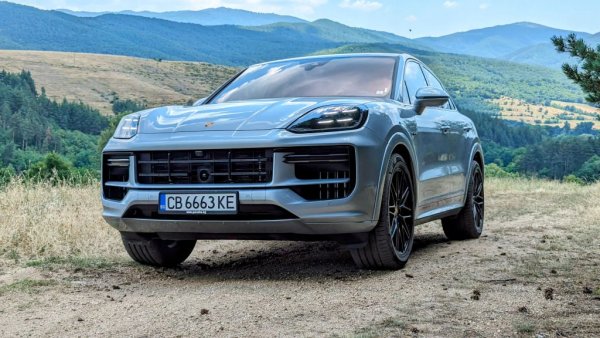 Пазарен дял: 0.8%
 
Не са много пазарите в света, където Porsche е в Топ 20 по пазарен дял. Смяната на вносителя в България ("Витоша Спортс Карс" вместо "Оркид") има осезаем ефект: 33% ръст в продажбите дори на фона на рекордната 2023. Регистрациите на Cayenne почти са се утроили на годишна база. 

Най-продавани модели:
Cayenne - 134
911 - 66
Macan - 59
Taycan - 14
Panamera - 13
