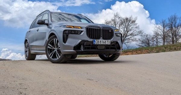 Пазарен дял: 3.7% 

С 8% ръст на фона на миналата година, BMW продължава да увеличава пазарния си дял в България. При това, за радост на дилърите, ръстът идва най-вече от най-скъпите и доходни модели (X7, X5). 2024 се очертава и като поредна рекордна година за М-поделението в България, включително и с нови 25 регистрации на флагмана XM.

Най-продавани модели:
X5 - 199
X7 - 195
3 Series - 143
X3 - 104
X6 - 102
Х1 - 87
7 Series - 86
5 Series - 78
