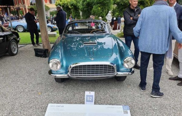 Италианската марка се свързва най-вече с евтини малолитражки като 500, но през годините е създала и немалко спортни модели. Никой не е толкова търсен от колекционерите като 8V, или "отто ву", както го наричат в Италия. 