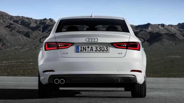 Версиите на A3 със задвижване на всички колела са оборудвани със съединител Haldex от 5-то поколение. На пръв поглед системата е надеждна, но активното шофиране бързо разкрива слабото ѝ място, което води до откачане на задния мост.
