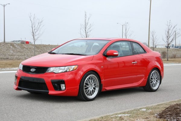 Kia Forte Koup R
