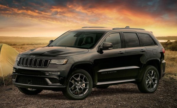 Дълги години Grand Cherokee е най-продаваният модел на Jeep в САЩ, но през миналата година интересът намаля с 14% и нищо чудно през 2021 Wrangler да го изпревари. 
