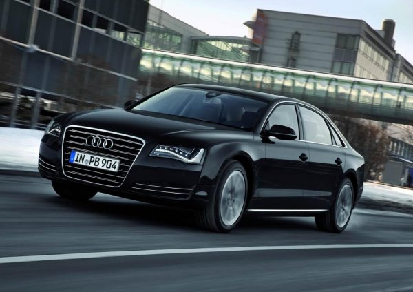 Audi A8 L Hybrid 