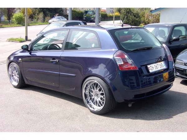 Fiat Stilo с джанти Work Rezax II