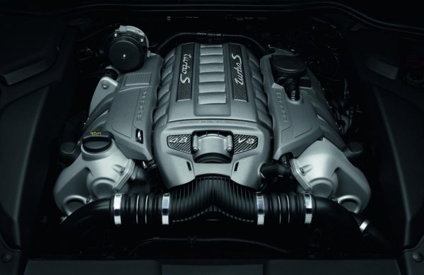 Porsche Cayenne Turbo S 
