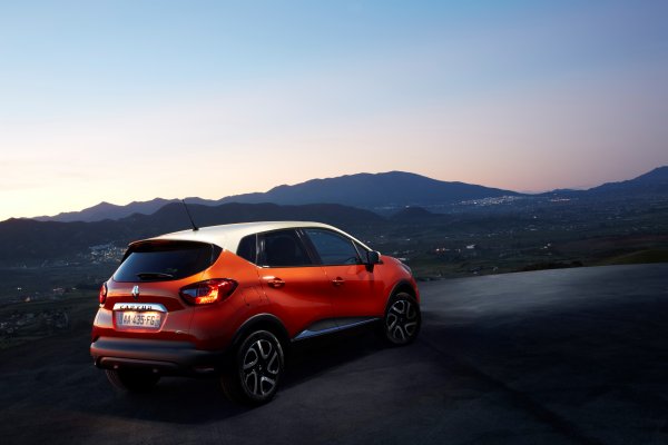 Renault Captur пристигна в България