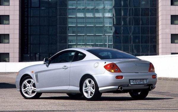 Неговият конкурент Ford Puma е по-евтин, но ръждясва. Затова и изборът на корейското купе е доста по-добър. Версията от 2003 г. с 1,6-литров двигател може да бъде открита на прилична цена, при това с пробег от под 150 000 км.
