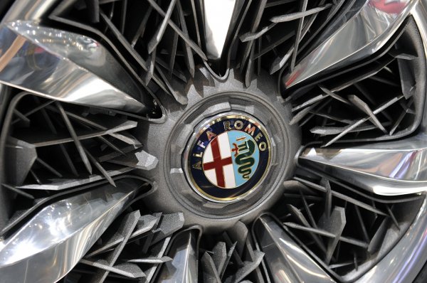 Alfa Romeo Pandion от Bertone / Женева 2010