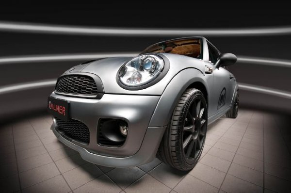 Mini Cooper The Italian Job - доработка на Mini Cooper S от българското студио Vilner