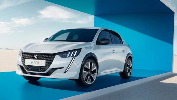 Втората половина от сделката с компанията за споделено пътуване бе за е-208, което обяснява и огромния скок в регистрациите на годишна база (+533%). През миналата година бяха продадени едва 12 бройки. 
