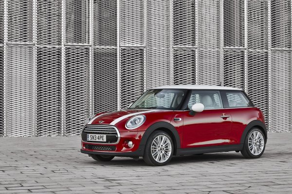 Новото MINI