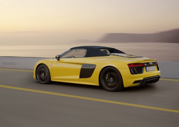 Audi R8 Spyder V10