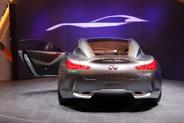 Infiniti Essence / Женева 2009