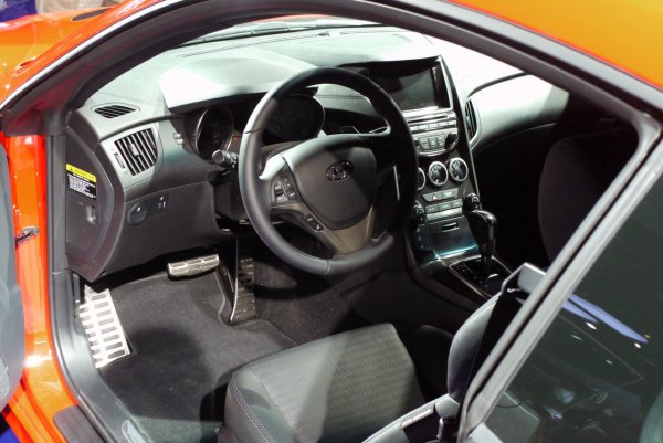 Детройт 2012 - Hyundai Genesis Coupe
