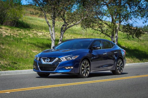 Nissan Maxima 