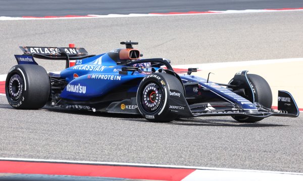 Приходи: 245 милиона долара; Оперативна печалба: -36 милиона долара

Когато Джеймс Воулс пое поста на шеф на отбора на Уилямс през 2023 , съоръженията му бяха „остарели с 20 години“, каза той пред репортери. Но Дорилтън, частната инвестиционна фирма със седалище в САЩ, която купи отбора през 2020, беше готова да инвестира пари в организацията, подпомогната от успешното лобиране на Воулс за позволяване на по-малките отбори във Формула 1 да увеличат капиталовите си разходи над ограничението на разходите. 

Сега Воулс има дългосрочно удължение на договора си, за да реализира визията си, докато организацията се преименува на Atlassian Williams F1 Team и заменя логото си с преосмислена версия на „Forward W“, което беше въведено в годината на основаването й през 1977 г.
