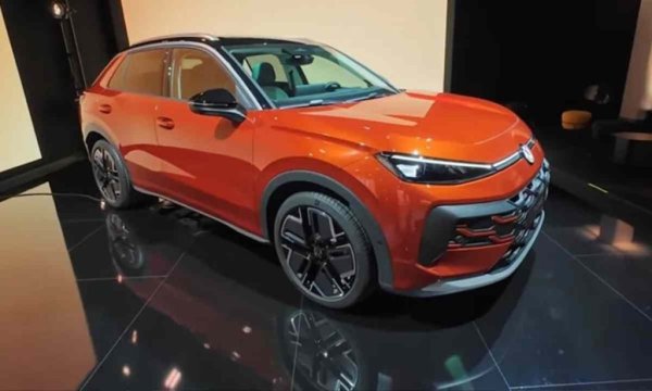 Въпреки сериозната електрическа офанзива обаче, Volkswagen няма да се откаже и от моделите с ДВГ. Компанията прие нова стратегия, която отчита, че и през 30-те години на века ще е нужна смесена гама от електрически и конвенционални двигатели. В основата на това ще е още едно сериозно обновяване на сегашния Golf, а в края на тази година ще излезе и дълго чаканото второ поколение на бензиновия T-Roc. Премиерата се очаква на автосалона в Мюнхен. Това обаче най-вероятно ще е последният нов модел с ДВГ на Volkswagen - оттук нататък компанията само ще обновява вече съществуващите си модели. 
