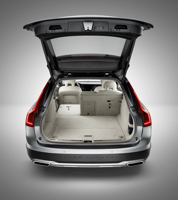 Volvo V90 Cross Country
