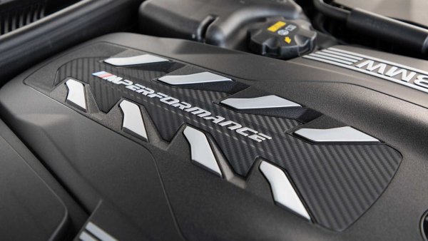 Може би по-малко бляскав от другите представители на този списък, той със сигурност е един от двигателите, които най-често могат да бъде срещнати, тъй като се среща при няколко модела на BMW &ndash; най-вече M или с M оборудване. Може би най-емблематичната кола, която е оборудвана с този 4,0-литров V8, е BMW M5 CS. Това е невероятен седан с 635 к.с., който вдига 100 км/ч от място за по-малко от 3 секунди.