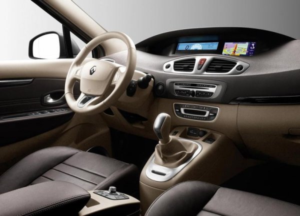 Renault Grand Scenic - 2010