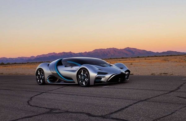 Изненадващо, един от следващите автомобили сс горивни клетки по пътищата може да е хиперкола, която по последни данни е в напреднал стадий на разработване. Hyperion XP-1, чието производство се очаква да започне през 2022 година, се базира на олекотени материали, които биха позволи на машината да има тегло от под 1300 кг, въпреки задвижващата технология, която комбинира водородни и соларни клетки и предлага невероятния пробег от 1600 километра.