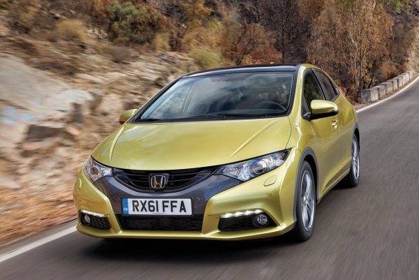 Силни страни - много надежден, просторен интериор, добро поведение на пътя.

Слабои страни - ограничено място за главата отзад, скъп за покупка, претрупано табло.

Рейтинг на надеждност - 98,4%
