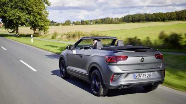 Уви, въпреки сериозните пазарни успехи на някои модели &ndash; като Peugeot 206 CC, от което бяха продадени внушителните 369 000 бройки &ndash; икономическата реалност притисна производителите. В крайна сметка, когато една компания гони печалба, защо да инвестира в скъпа разработка на сложни покриви за модели, предназначени за съвсем тясна ниша?

С подмяната на поколенията марките една по една зачеркнаха кабриолетите, особено след като и търсенето започна да се свива. Изненадващо, само Volkswagen събра смелост да разчупи ледовете през последните години с нестандартния T-Roc Cabriolet. Новата генерация на модела обаче сложи край и на този експеримент, който вероятно просто не излизаше на плюс.
