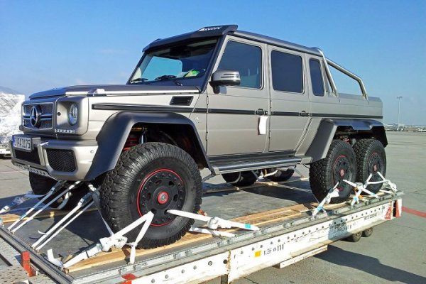 G63 AMG 6&times;6 V8 Biturbo 