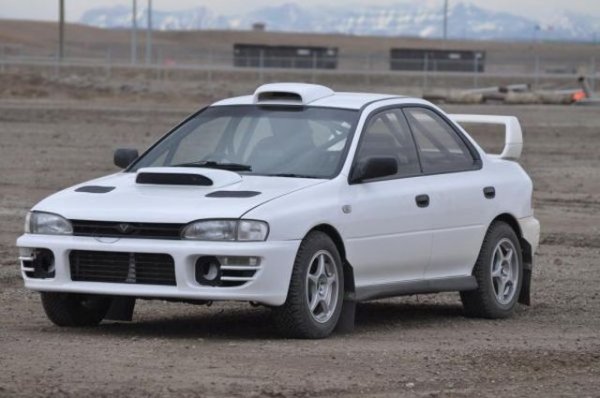 През 1992 г. Subaru започва да използва името WRX за автомобилите си, участващи в световния шампионат по рали-крос, както и за стандартните ралита. Най-силните оръжия на тези автомобили са системата за задвижване на четирите колела и 4-цилиндровият двигател с турбокомпресор. Съответно японците предлагат и &bdquo;гражданска&rdquo; версия на модела, която може да бъде разпозната по кода на шасито &ndash; GC за седана и GF за хечбека. През 1994 г. излиза и версия STI, превърнала се в любима за &bdquo;уличните&rdquo; състезатели.
