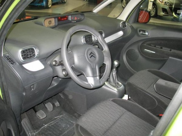 Citroen C3 Picasso / Автомобилен салон София 2009