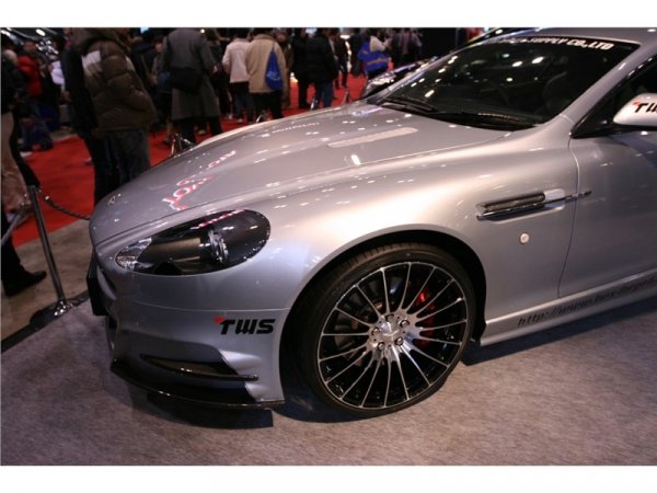 Доработен Aston Martin DB9 от TWS / Токио 2009