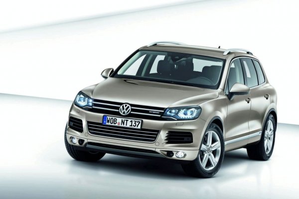 VW Touareg 2011 (Hybrid) 