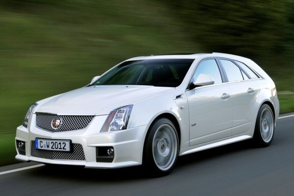 Вече може би ви се струва, че американските експерти са прекалили с патриотизма. Но всъщност има логика - в съвременната епоха класическите спортни машини с големи двигатели останаха само отвъд Океана. Ще видите, че по-нататък в класацията има предостатъчно "европейки". 
Колкото до комбито CTS-V, то съчетава практичност, задно предаване, ръчни скорости и зловещ V8 със суперчарджър. Какво повече може да се иска от една кола?
