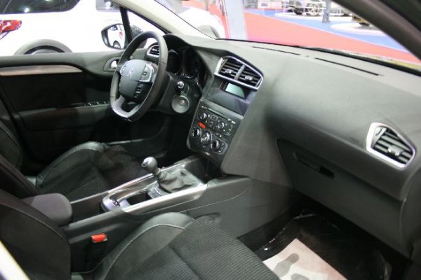 Автосалон София 2011