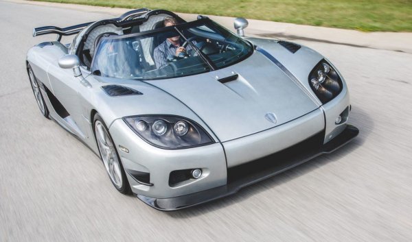 Цена от 4,8 милиона долара, каросерия от карбон и диамантено покритие. Е, и тираж само от 3 бройки, от които обаче засега са купени само две - едната в  Швейцария, а другата в САЩ. 