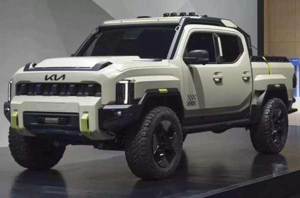 Офроуд версията на рамния пикап дебютира на изложението в Сеул. Това все още е концепция. Съдейки по намеците на главния стилист на компанията Карим Хабиб обаче, ако има интерес от потенциални клиенти, южнокорейците може да обмислят серийно производство.
