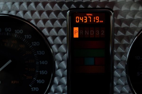 Bentley Continental T, закупено от Майк Тайсън през 1997 година