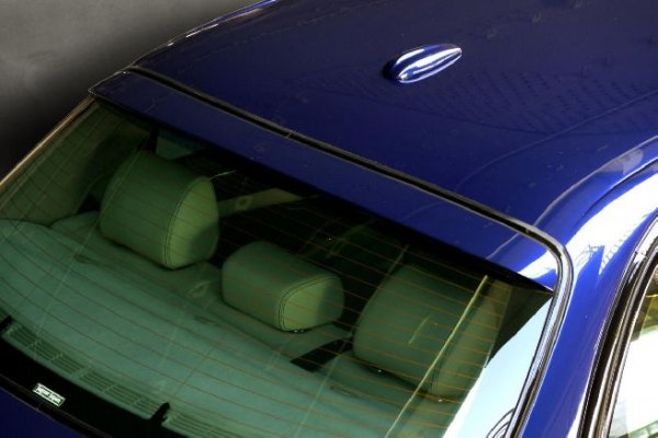 Jaguar XJ X350 Black Bison Edition oт Wald International