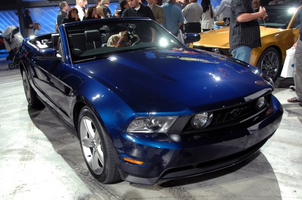 Автосалон Лос Анджелис 2008 / Ford Mustang 2010