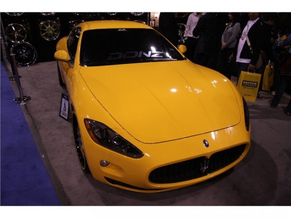 Donz Rennen Wheels и Maserati GranTurismo на тунинговото изложение SEMA 2008
