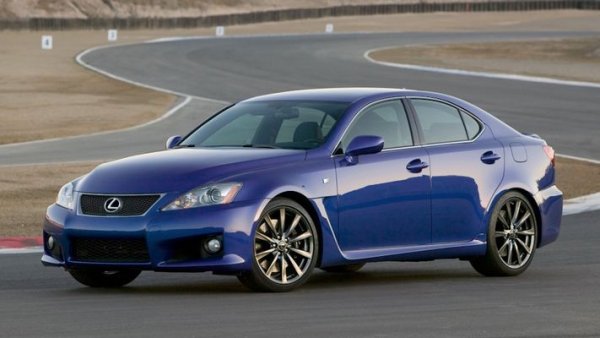 С този модел Toyota реши да се противопостави на Audi RS4, BMW M3 и Mercedes C63 AMG. Получи се добре, но почти никой не забеляза това. Още по-добре за тези, които си търсят поддържан модел.