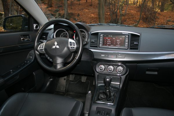 Mitsubishi Lancer Sportback MIVEC DI-D