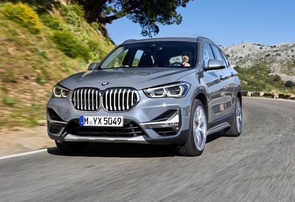 И при най-компактния SUV на BMW ръстът на годишна база надхвърля 50-те процента. 