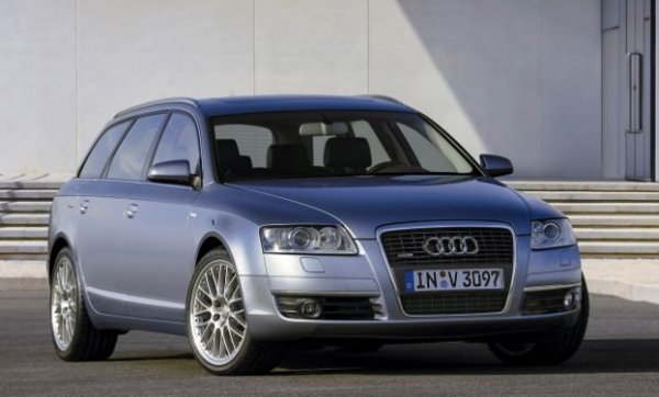 Ако искате премиум-автомобил за тези пари, ще трябва да се примирите, че той ще е по-стар от вече изброените. Пример за това е третото поколение на Audi A6, произвеждано през периода 2004-2011 година, като тук вече имате на разположение по-големи и по-мощни V6 мотори. Освен това се предлага и задвижване на четирите колела.

На пазара преобладават вариантите с 3,0-литров бензин и с 2,7-и 3,0-литров дизел. Специалистите препоръчват избягването на вариаторната скоростна кутия, тъй като това ще бъде кола на 12-13 години и той едва ли ще изкара още дълго време (освен ако не е сменян).

По-малкият модел на марката – A4, може да се намери както в третата, така и в четвъртата генерация, като тук отново трябва да се избягва капризния вариатор Multitronic. Неговият ресурс се изчислява на 200 000 км, но понякога не изкарва и наполовина.
