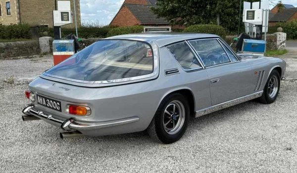 Системата, наречена Ferguson Formula (FF), е разработена от компания Ferguson Research и се основава на нова трансмисия със задвижване на всички колела, първоначално предназначена за болиди от Формула 1.

Задвижван от 6,3-литров Chrysler 383 V8 двигател, който предава мощността на четирите колела, Jensen FF с право се смята за един от най-иновативните гранд туръри на своето време.
