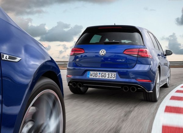 Този хечбек обаче е от предишното поколение на Golf, докато новият модел трябва да бъде представен до края на годината. Очаква се, че той ще развива мощност от 333 конски сили, като не е изключено и максималната му скорост да бъде още по-висока.