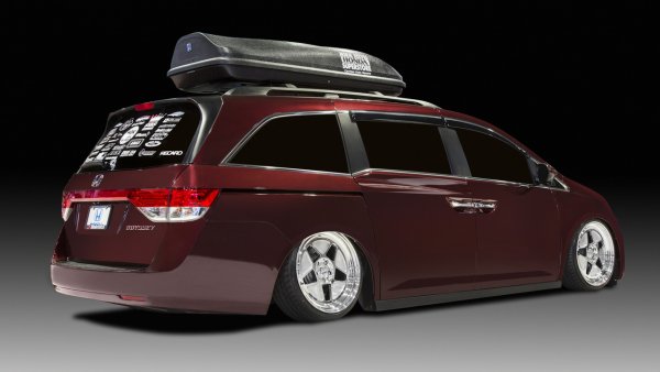 Honda Odyssey с тунинг на Bisimoto Engineering